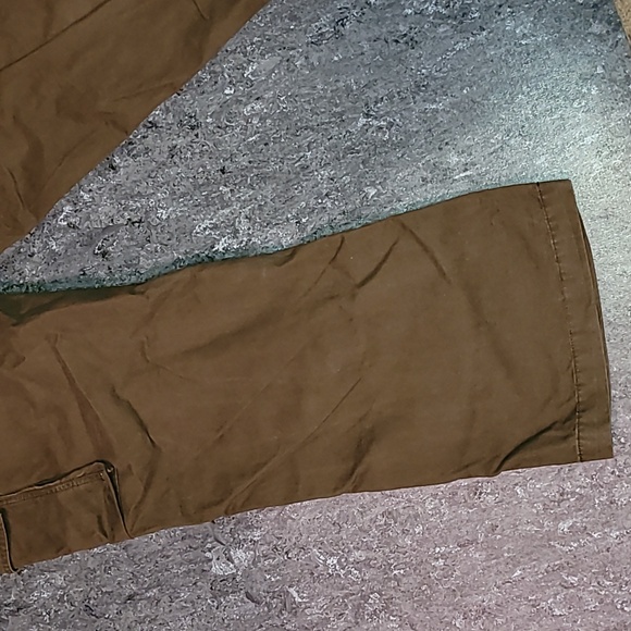 2006. Old Navy. Heavy-duty cargo Pants.  Field Tested. Men's size 34 - Picture 14 of 16
